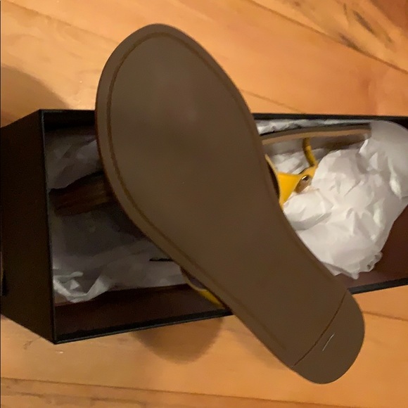 Sandals - Picture 2 of 4